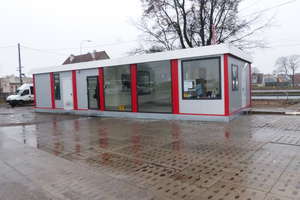 Mobilis Group PKS Mrągowo postawił nowy dworzec autobusowy. Zapomniał o tym poinformować podróżnych
