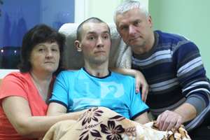 Ratując swoich żołnierzy, sam został ciężko ranny. Ukraiński dowódca potrzebuje pomocy