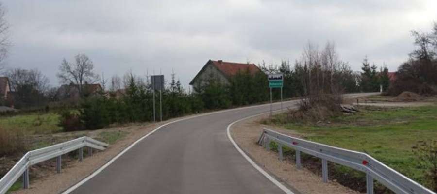 Zakończyły się prace na drogach gminnych w Koleśnikach oraz na odcinku Wierzbowo – Szeszki.