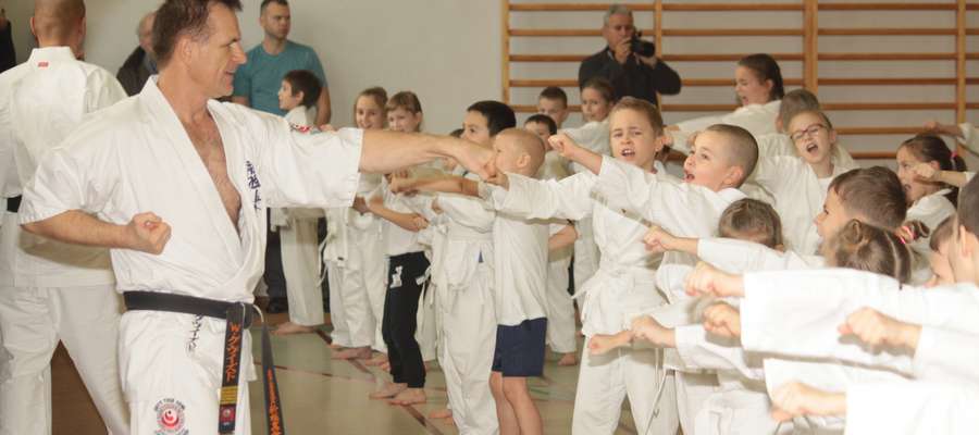 Egzamin karateków na wyższe stopnie tradycyjnie poprowadził shihan Wiesław Gwizd