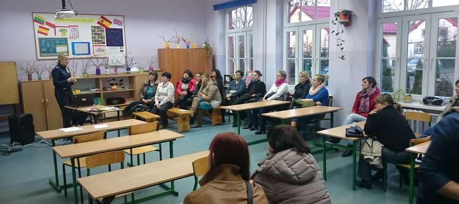 Spotkanie profilaktyczne w Runowie