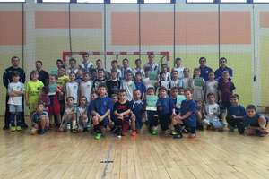 Ferie w Suszu: FC Dandromenki najlepsze w turnieju piłki halowej