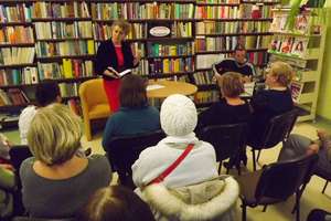 Spotkanie z poezją w bibliotece w Olecku