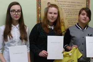 Wolontariuszki z GOPS-u w Pieckach wzięły udział w konkursie na temat praw dziecka