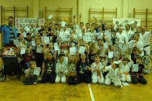 Zimowa Akademia Karate za nami — dzieci dzielnie wspierały swoich rodziców