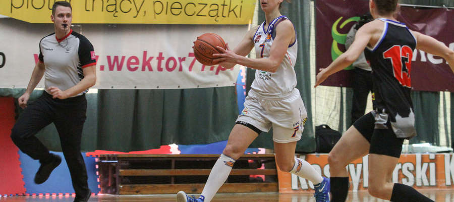 Joanna Markiewicz jest jedną z najlepszych i najbardziej doświadczonych koszykarek KKS.