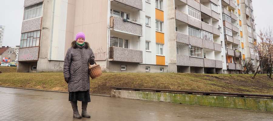 Barbara Tomaszewska od 40 lat mieszka na Zawadzie. Pamięta, jak stawiano pierwszy budynek z płyty na ul. Podgórnej