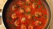 Pikantne pulpety z indyka w sosie pomidorowo-ziołowym