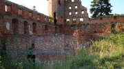 Ruiny zamku z XIV wieku w Szymbarku k. Iławy