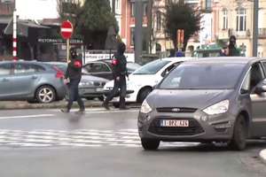 Strzały i eksplozje w Brukseli. Służby raniły i zatrzymały podejrzanego