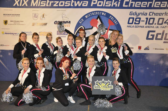 Zespol SOLsTARE w kat. Pom Dance Senior 2 (taneczne tematyczne show,polegajace na polaczeniu tanca z elementami obowiazkowymi typowymi dla cheerleadingu) 