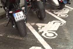 W tym mieście zaparkujesz swój motocykl