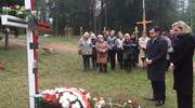 Anna Maria Anders uczciła w Kuropatach pamięć ofiar represji stalinowskich 