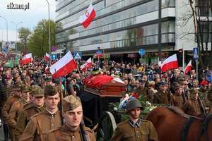 Żołnierze POW z Ełk uczestniczyli w pogrzebie mjr Zygmunta Szendzielarza „Łupaszki”