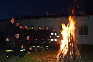 Strażacy ochotnicy upamiętnili 1050. rocznicę Chrztu Polski