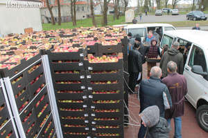 Ponad 20 ton jabłek trafiło do mieszkańców gminy Bisztynek