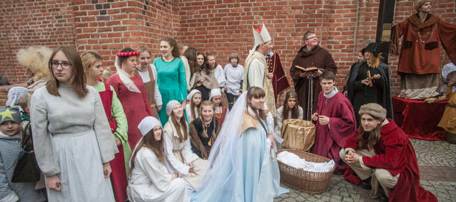 Inscenizacja rocznicy chrztu Polski