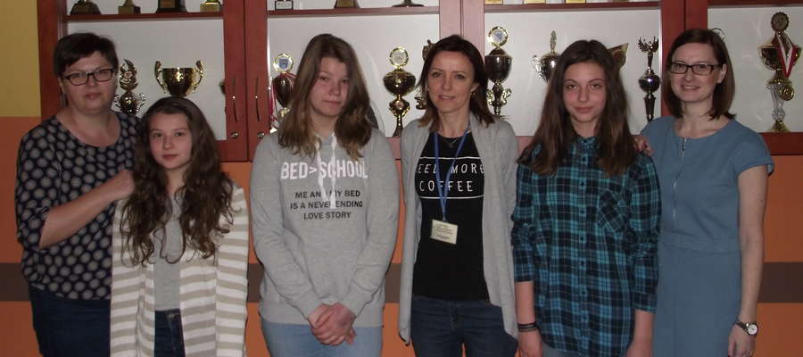 Laureatki wojewódzkich konkursów przedmiotowych z nauczycielkami 