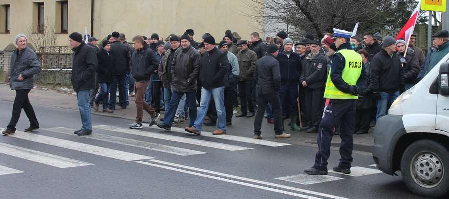 Ubiegłoroczny protest rolników w Sampławie. Czy tym razem sprawa będzie miała podobny przebieg?