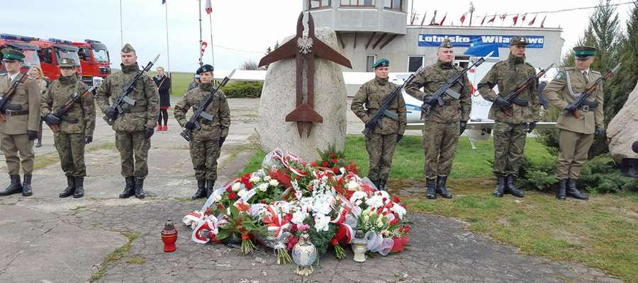 W Wilamowie już po raz szósty złożono hołd ofiarom katastrofy, która miała miejsce 10 kwietnia 2010 r. pod Smoleńskiem.