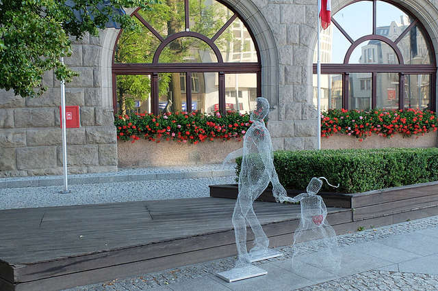 Instalacja, która zdobyła pierwsze miejsce w olsztyńskim konkursie Street Art Garden 2015.
