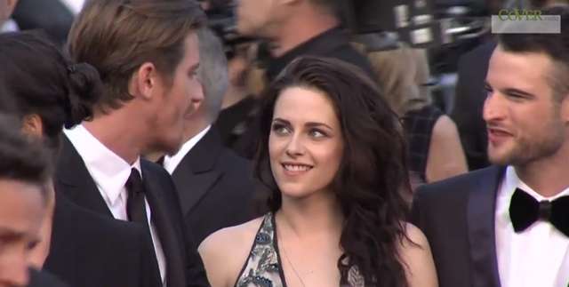 Kristen Stewart pojawiła się w Cannes z Alicią Cargile - full image