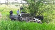 Jaguar wypadł z drogi i uderzył w drzewo