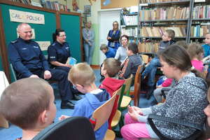 Policjanci wsparli akcję "Cała Polska czyta dzieciom" 