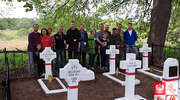 „Polacy na Kresach Wschodnich” wspólnie z polskimi dyplomatami z Mińska odnowili cmentarz w Burakach