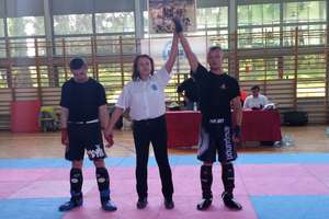 Strażak z Elbląga dwukrotnym mistrzem Polski mundurowych w kickboxingu