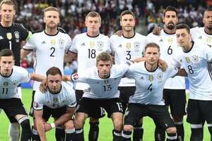 Niemcy pokonały Ukrainę 2:0 i zostały liderem "polskiej" grupy