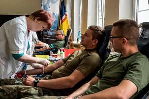 Żołnierska krew uzupełniła zasoby banku krwi