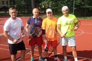 Tenisiści grają ligę – pierwsze podsumowanie