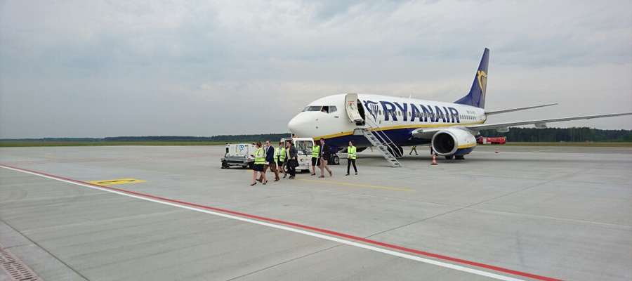 Wczoraj po godz. 11 na płycie lotniska Olsztyn-Mazury, wylądował samolot firmy Ryanair.

