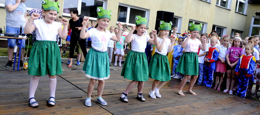 Uczniowie z podstawówki starannie przygotowali się do występu
