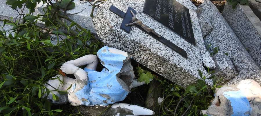Szkody na cmentarzu parafialnym są spore