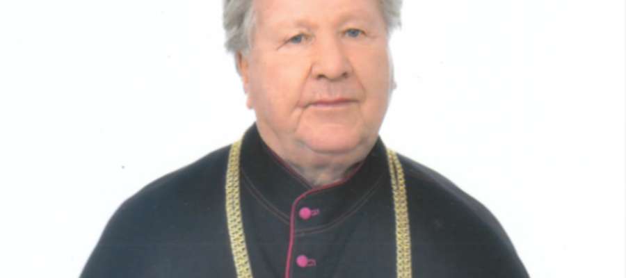 fot. Archiwum prywatne 
Od 1 lipca 2014 roku ks. kan. Tadeusz Rudziński zgodnie z dekretem biskupa przeszedł na emeryturę i pozostał w Pierzchałach jako rezydent