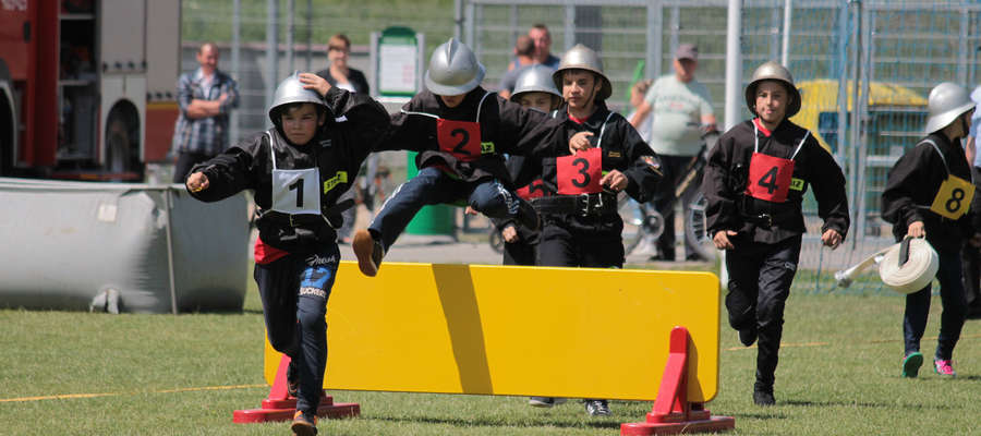 W Miejsko-Gminnych Zawodach Sportowo-Pożarniczych OSP wzięły udział 3 drużyny młodzieżowe.