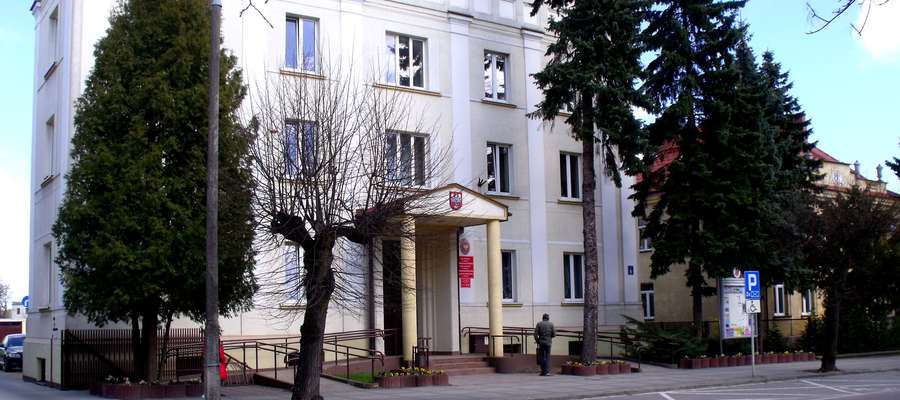 Ewakuowano m.in. pracowników Starostwa Powiatowego w Mławie 