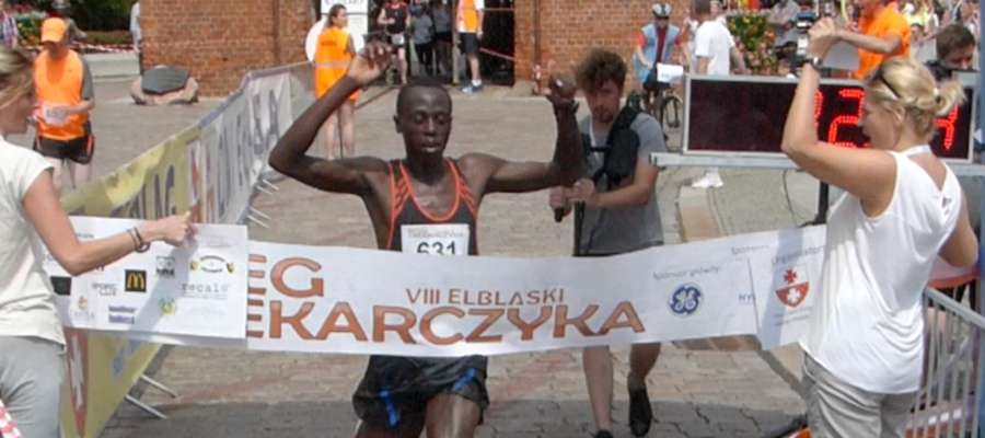 Kenijczyk Dominik Musyimi wygrał Bieg Piekarczyka w 2016 roku
