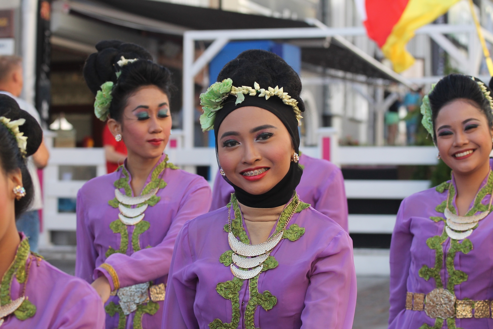 Kolorowa parada na początek Międzynarodowych Dni Folkloru WARMIA