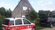 Pożar instalacji elektrycznej w domu w Ramsówku. Strażacy uratowali rodzinę i... wymienili przewody!