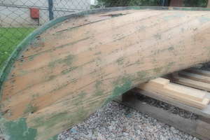 Cudo z listewek z cedrowego drewna. Zabytkowe kanu odzyskuje dawny wygląd