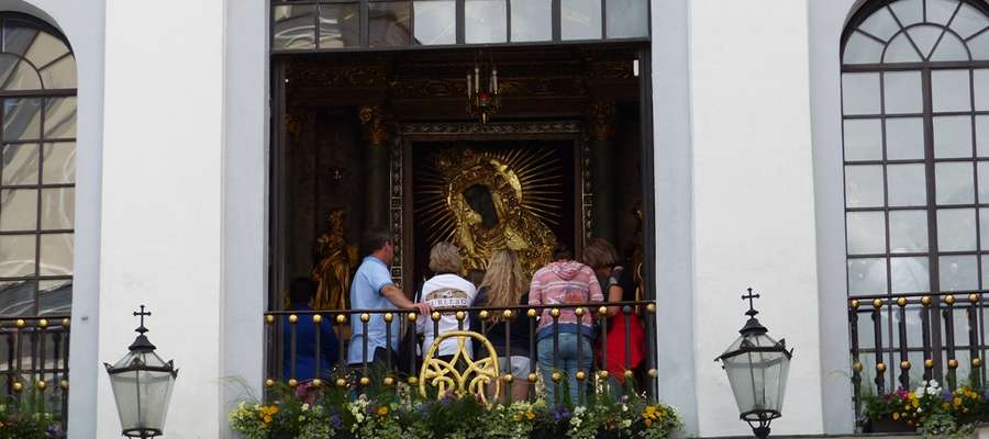 Obraz Matki Boskiej Ostrobramskiej jest - obok katedry - najbardziej rozpoznawalnym symbolem Wilna