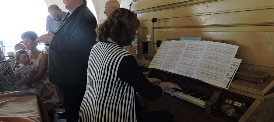 Po dwudziestu latach znów zabrzmiały kościelne organy w Gwiździnach