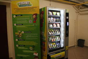 Zamiast sklepiku - automat ze zdrową żywnością