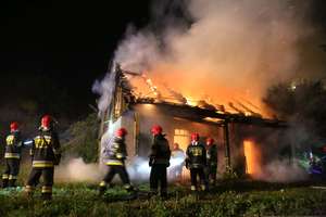 Pożar na Warszawskiej w Olsztynie. Płytki sen uratował dwóch bezdomnych