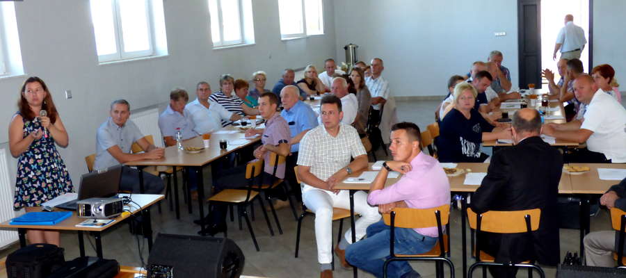 Powiatowy Lekarz Weterynarii Roman Domański spotkał się z rolnikami w Radzanowie 
