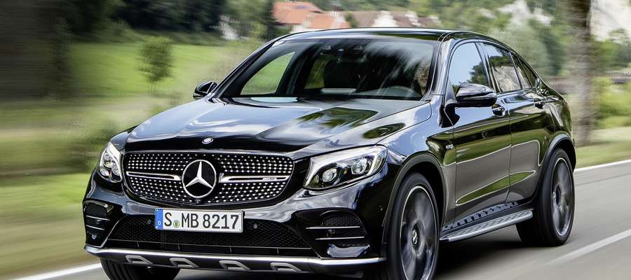Mercedes o pół sekundy za porsche 