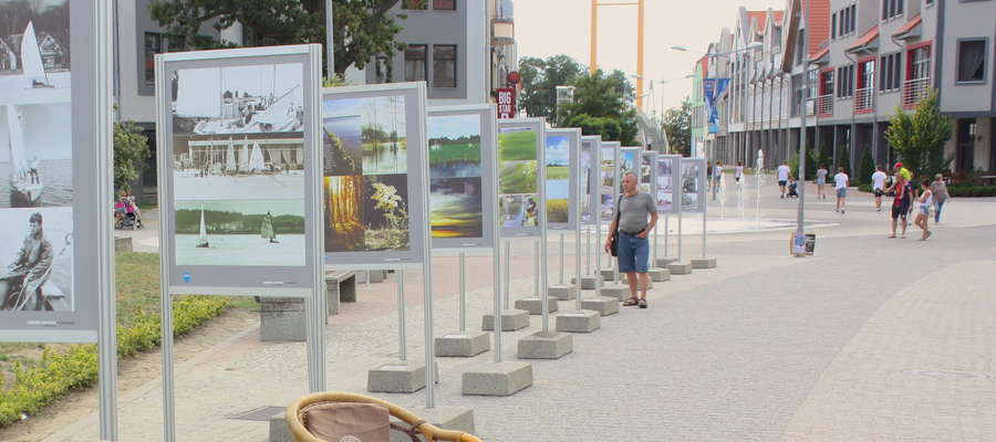 Stowarzyszenie Wspólnota Mazurska jest m.in. organizatorem wystaw - m.in. wystawy fotografii Leszka Siwickiego, którą mogliśmy oglądać na Pasażu Portowym w Giżycku  